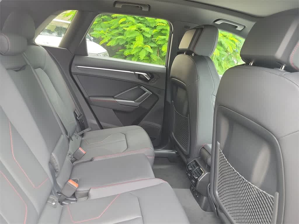 Thumbnail: 2025 Audi Q3 - 21