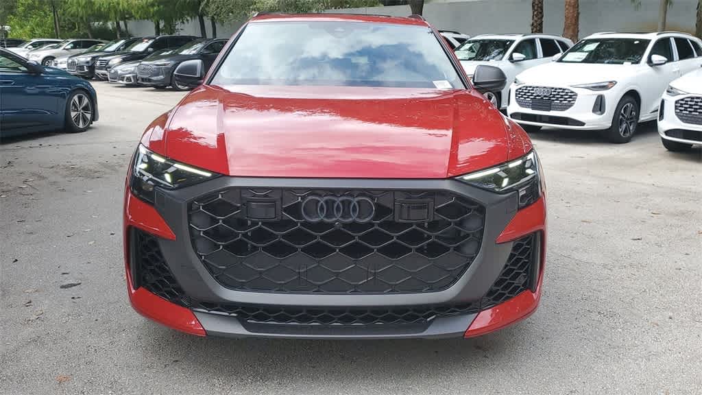 Thumbnail: 2025 Audi RS Q8 - 14