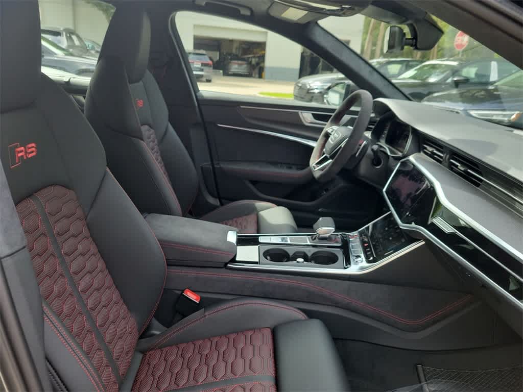 Thumbnail: 2026 Audi RS 6 - 14