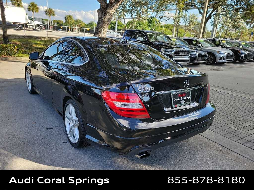 Thumbnail: 2013 Mercedes-Benz C-Class - 6