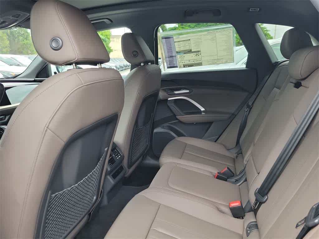 Thumbnail: 2025 Audi Q5 - 20