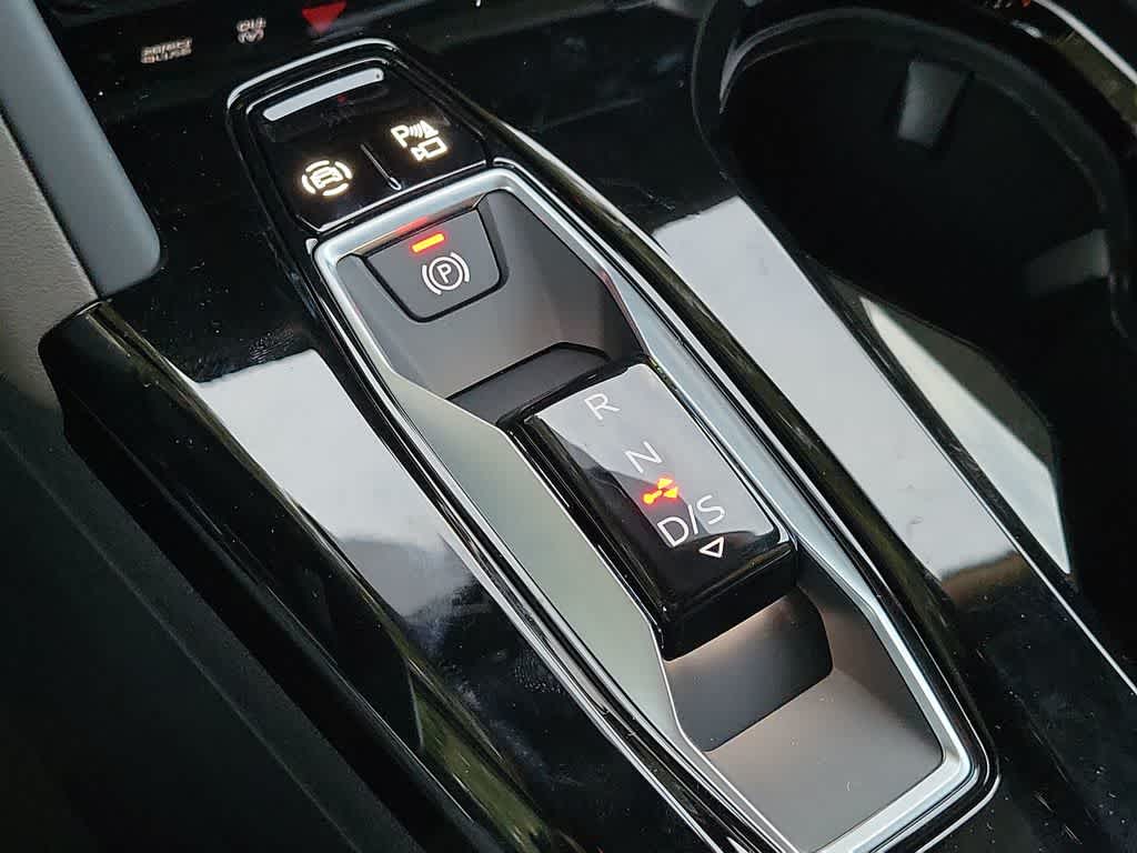 Thumbnail: 2025 Audi Q5 - 17