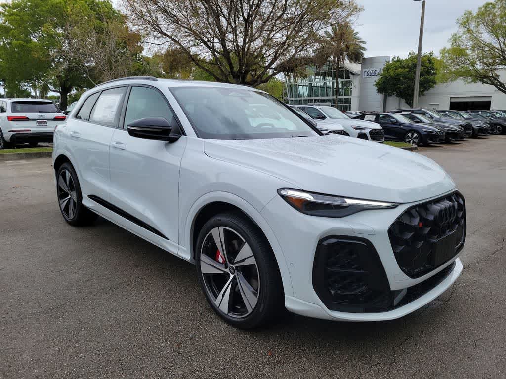 Thumbnail: 2026 Audi SQ5 - 14