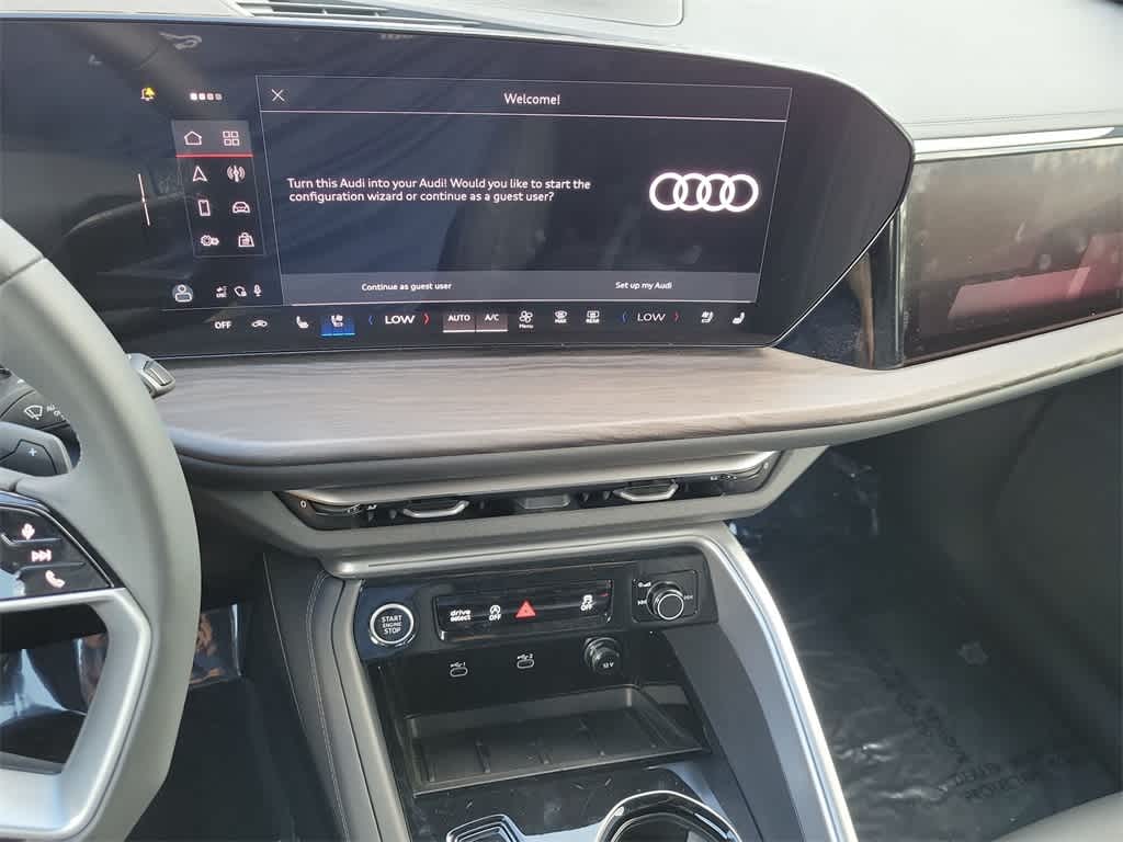 Thumbnail: 2025 Audi Q5 - 16