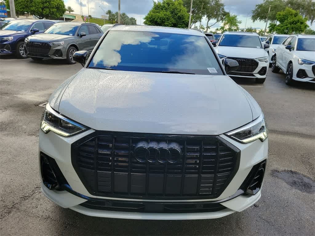 Thumbnail: 2025 Audi Q3 - 6