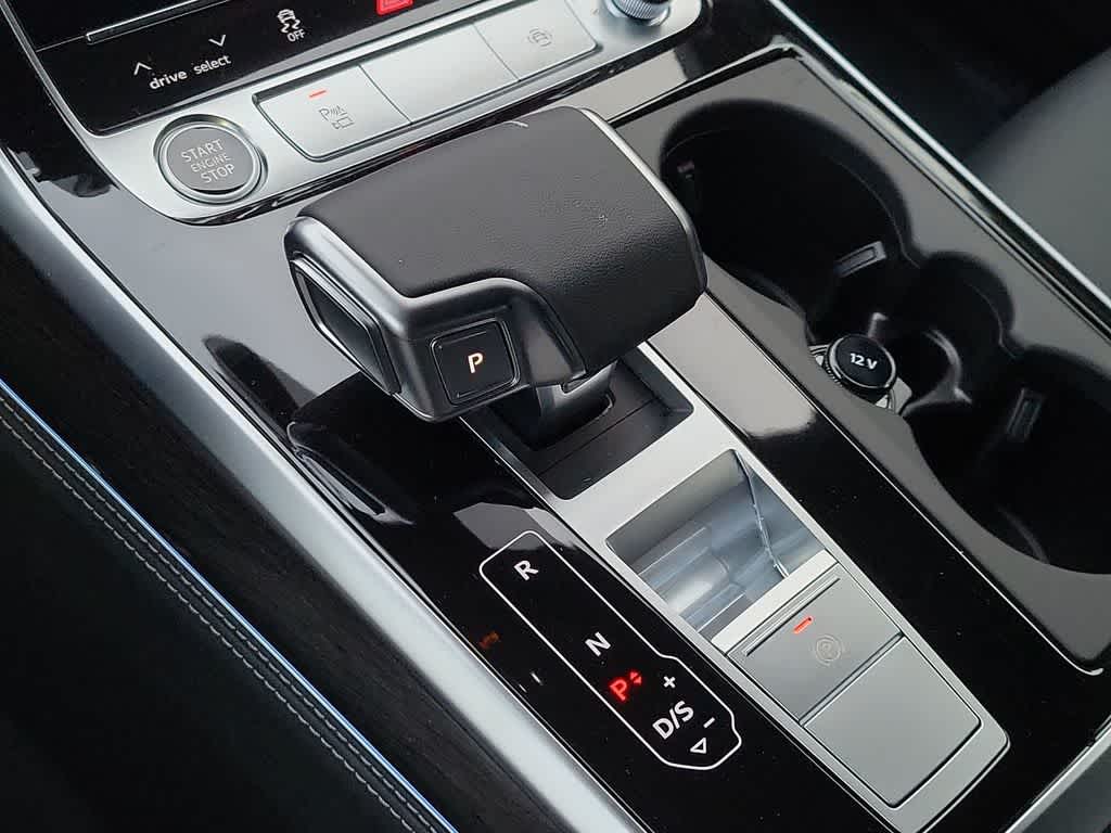 Thumbnail: 2026 Audi Q8 - 25