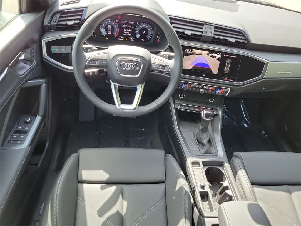 Thumbnail: 2025 Audi Q3 - 18