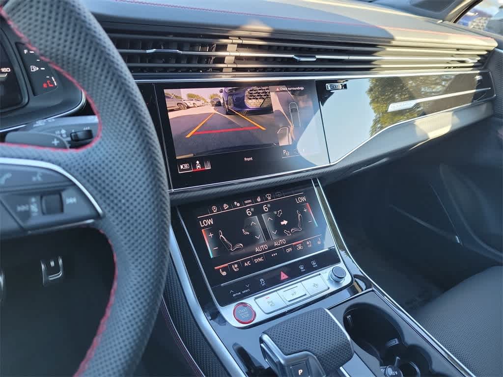 Thumbnail: 2026 Audi SQ7 - 16