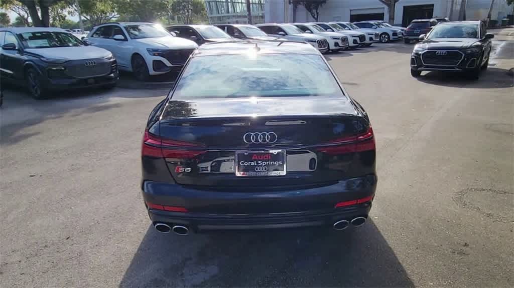 Thumbnail: 2025 Audi S6 - 7