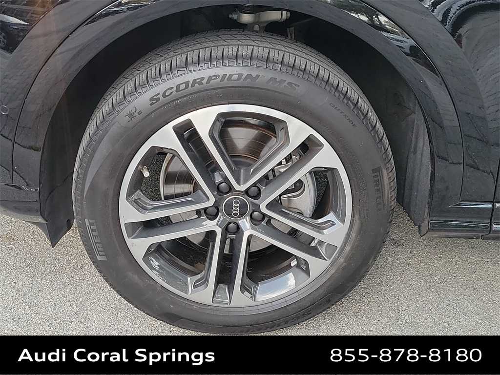 Thumbnail: 2025 Audi Q5 - 16