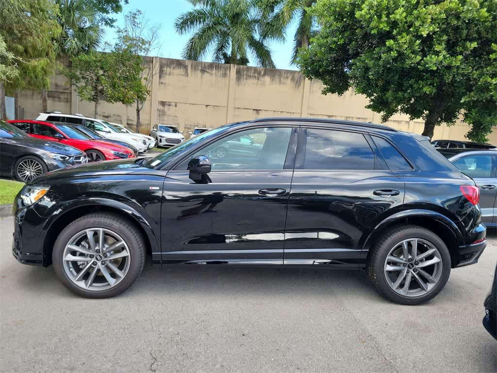 Thumbnail: 2025 Audi Q3 - 3