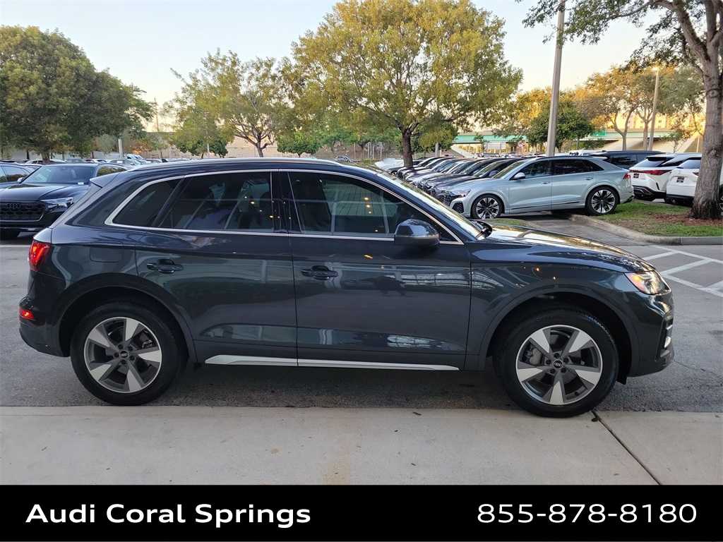 Thumbnail: 2022 Audi Q5 - 8