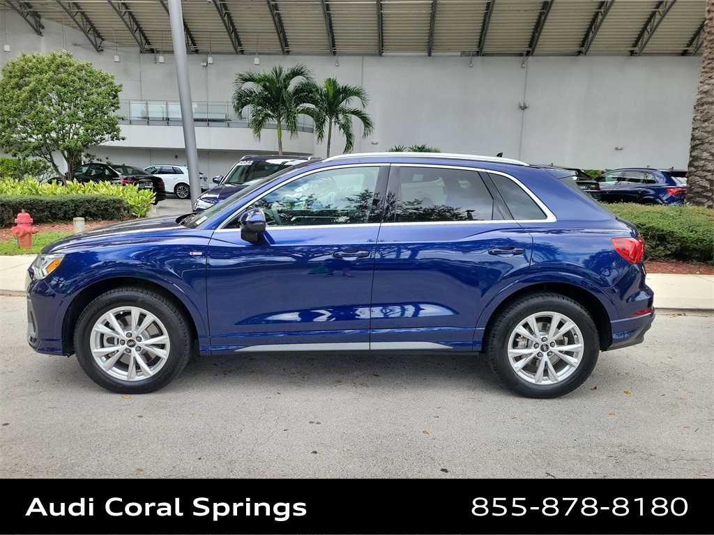 Thumbnail: 2025 Audi Q3 - 11