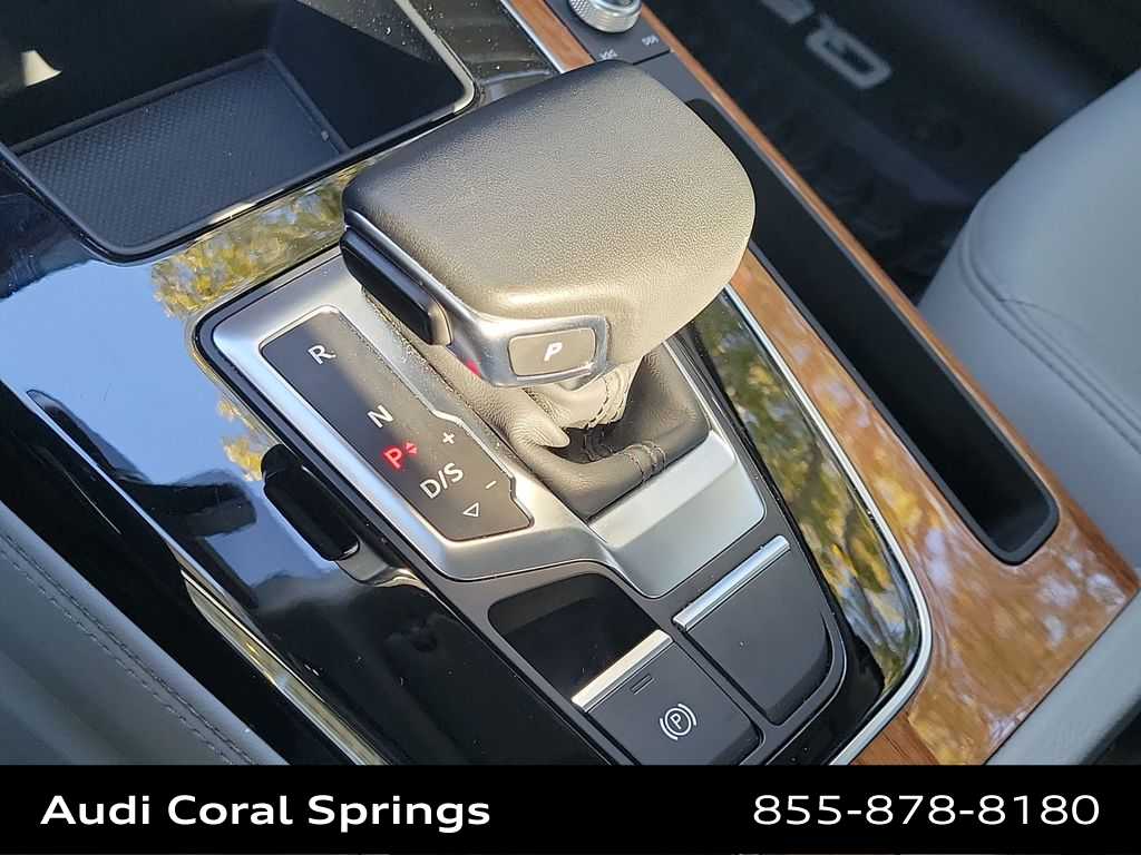 Thumbnail: 2023 Audi Q5 - 25