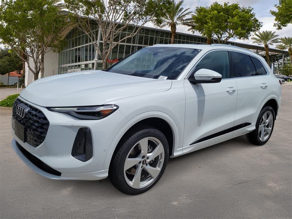 Thumbnail: 2025 Audi Q5 - 1