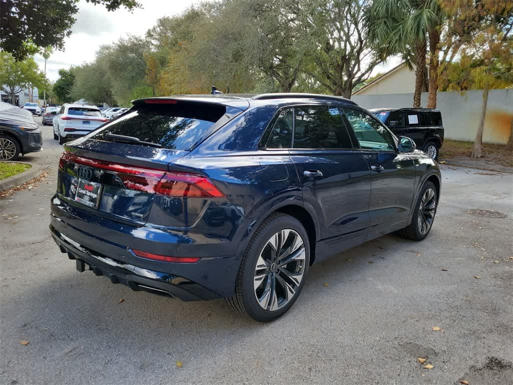 Thumbnail: 2026 Audi Q8 - 8