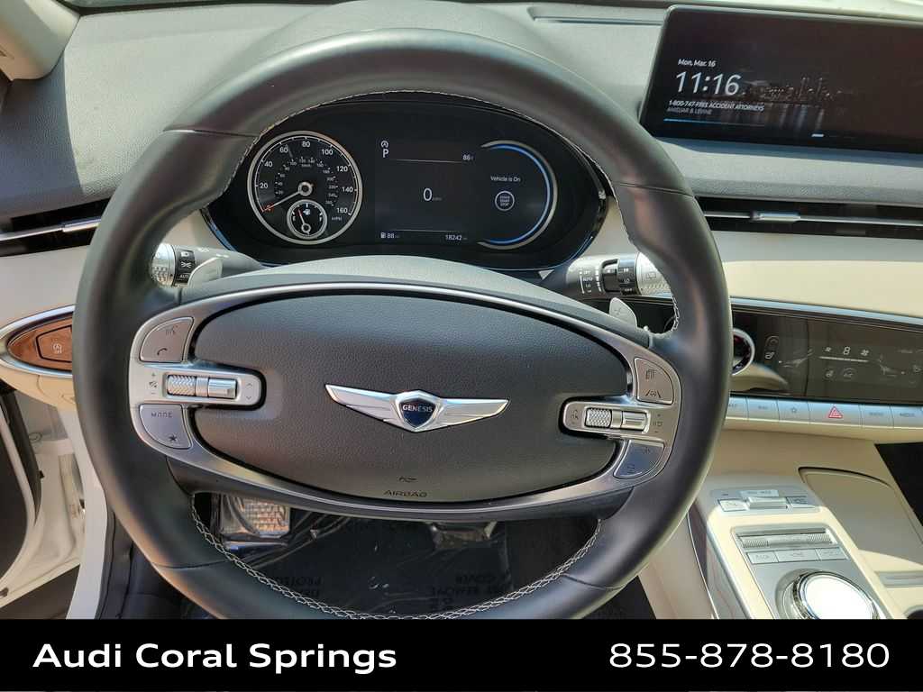 Thumbnail: 2022 Genesis GV70 - 23