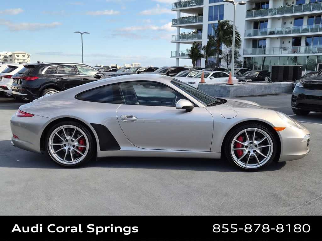 Thumbnail: 2012 Porsche 911 - 7