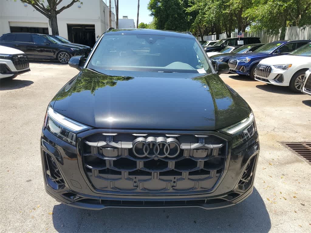 Thumbnail: 2025 Audi SQ7 - 14