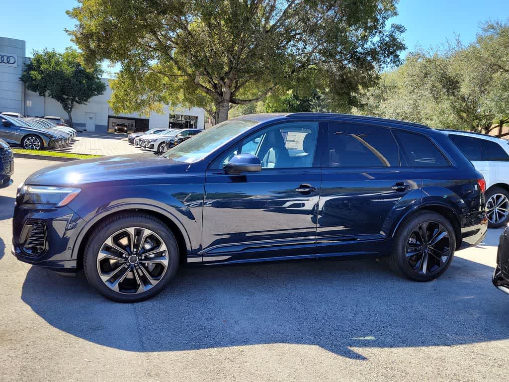 Thumbnail: 2026 Audi Q7 - 5
