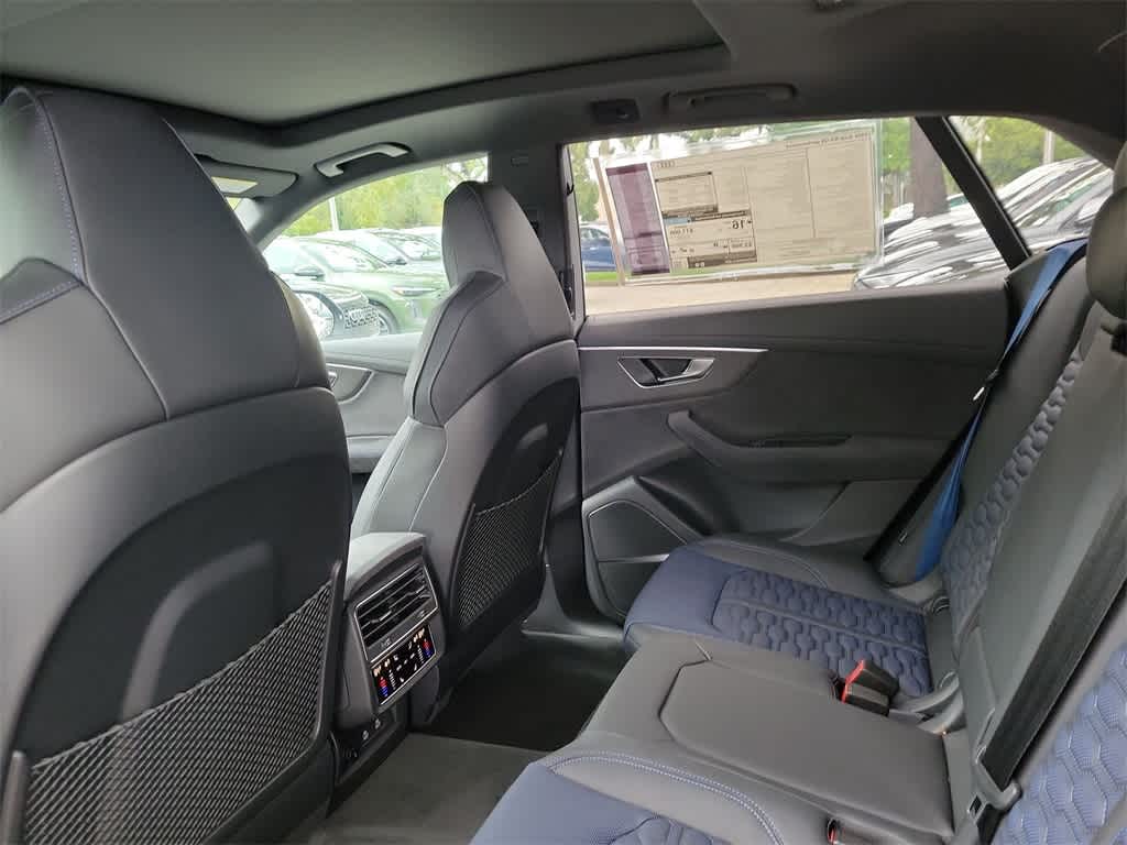 Thumbnail: 2026 Audi RS Q8 - 20