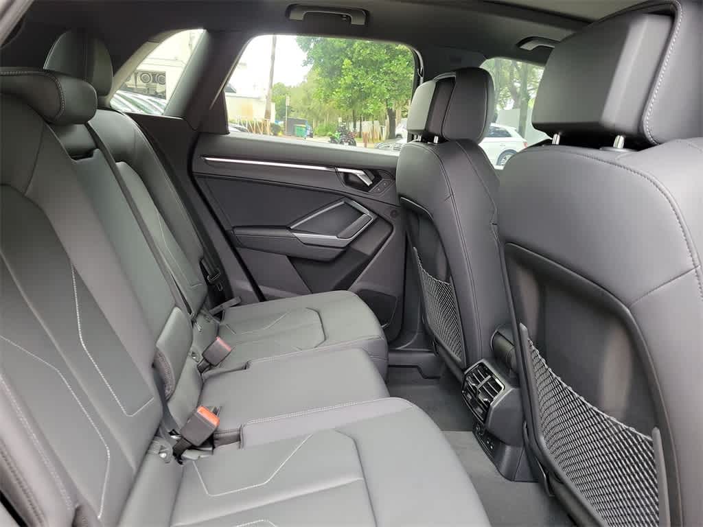 Thumbnail: 2025 Audi Q3 - 13