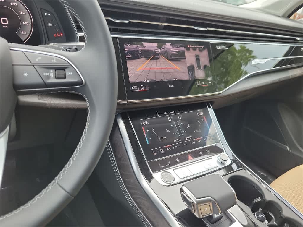 Thumbnail: 2025 Audi Q7 - 16