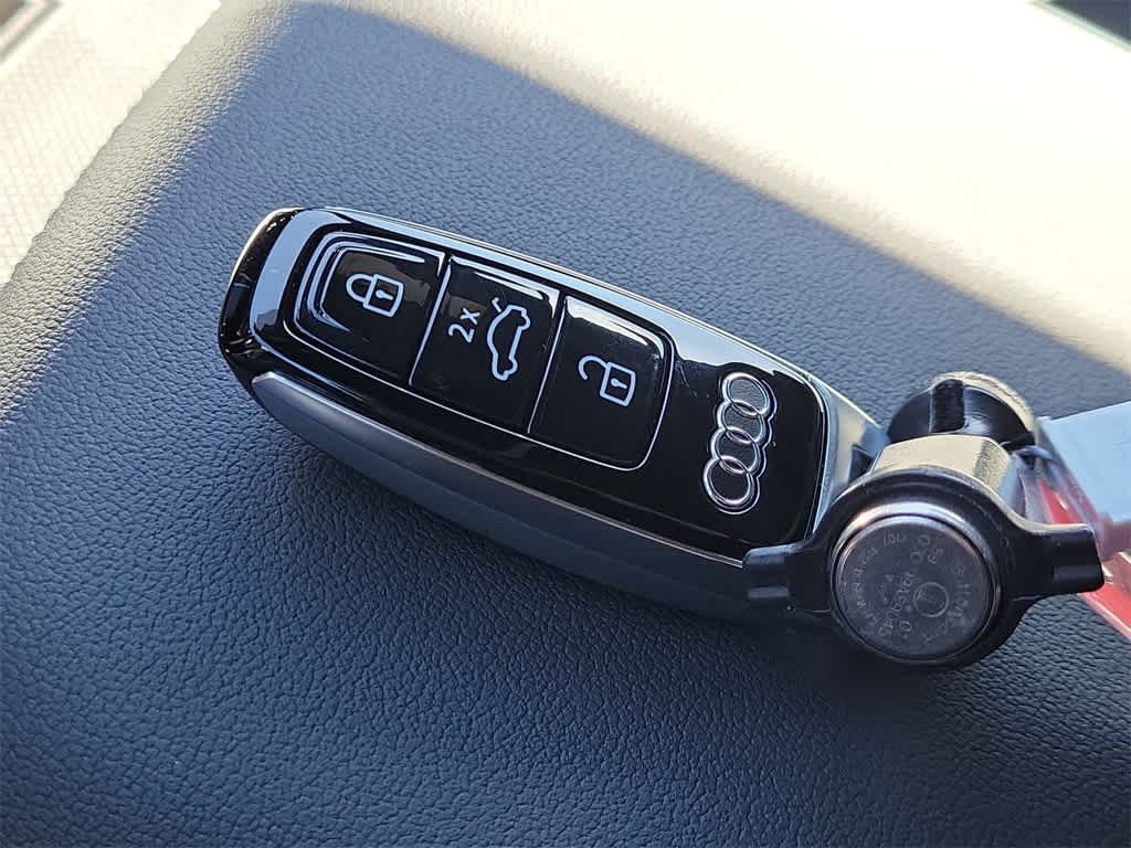 Thumbnail: 2026 Audi Q7 - 20