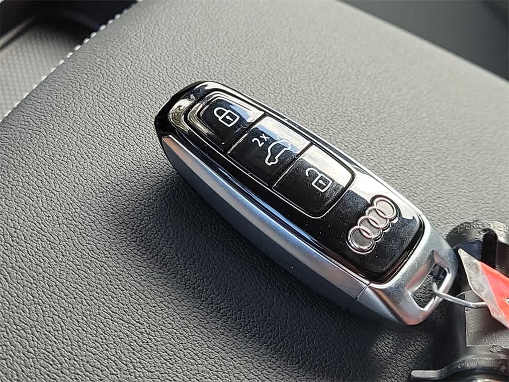 Thumbnail: 2026 Audi Q8 - 28