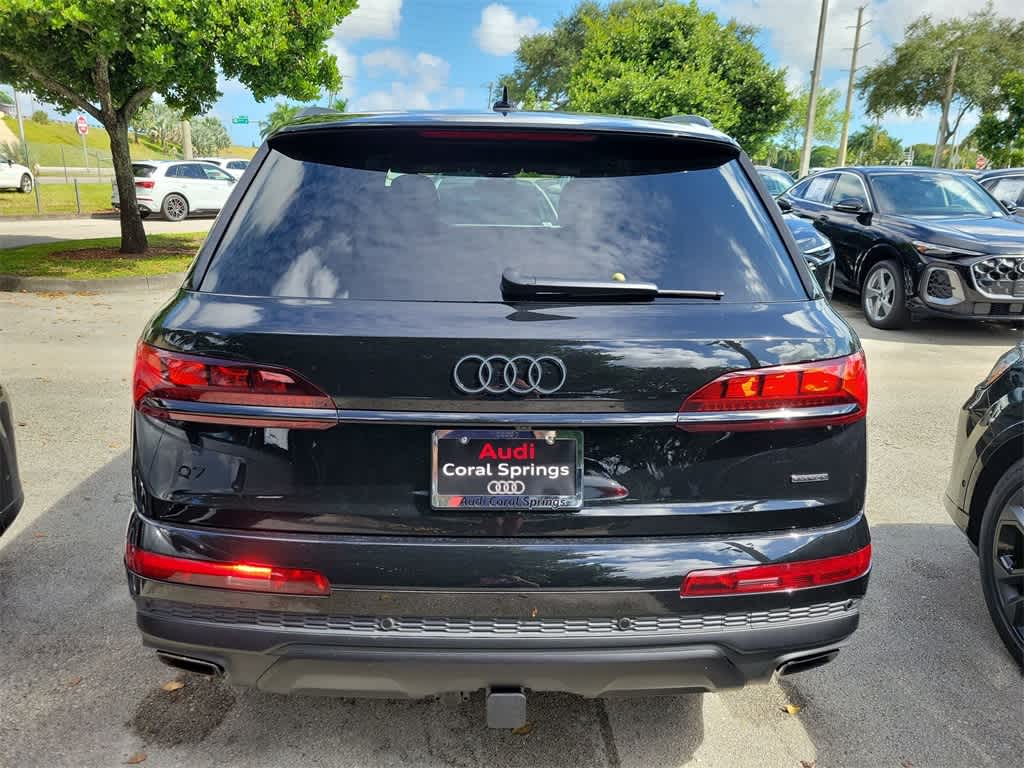 Thumbnail: 2026 Audi Q7 - 5