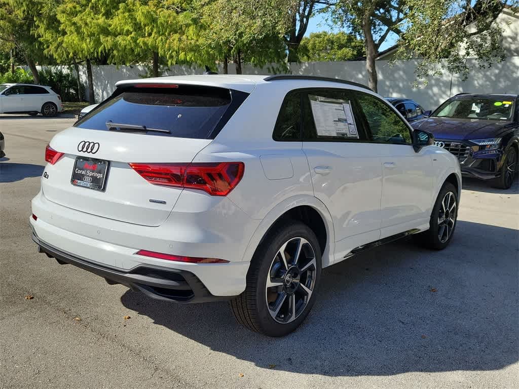 Thumbnail: 2025 Audi Q3 - 8