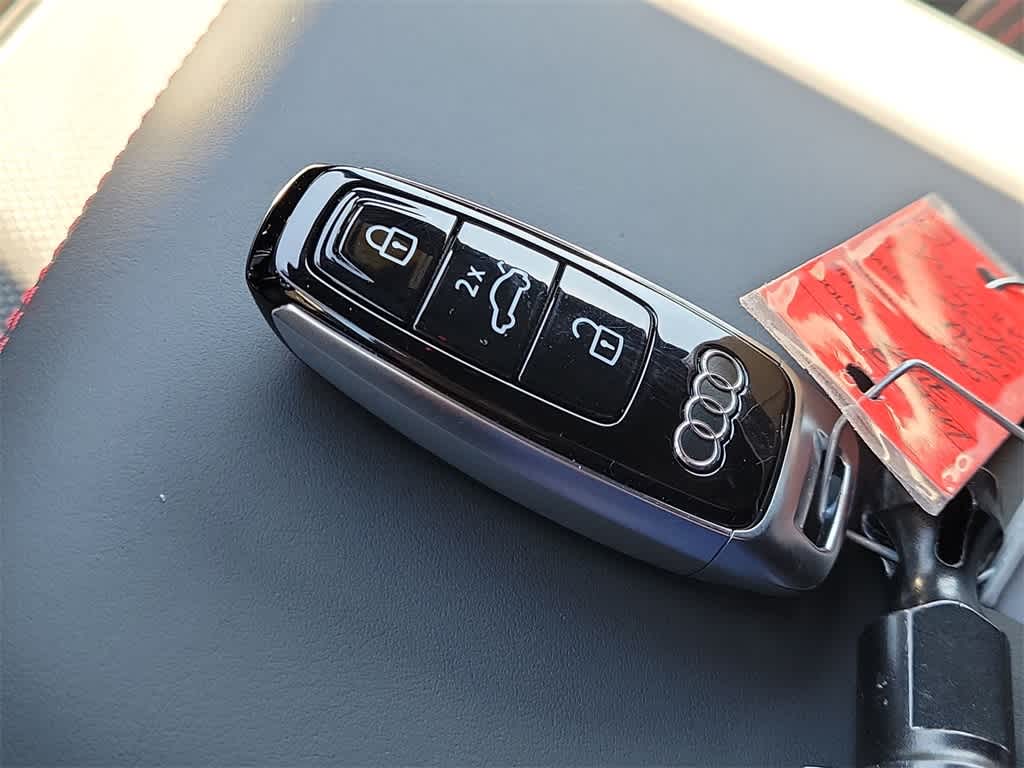 Thumbnail: 2026 Audi SQ8 - 28