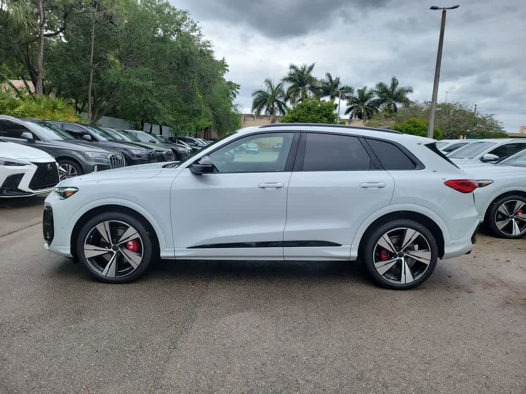 Thumbnail: 2026 Audi SQ5 - 5