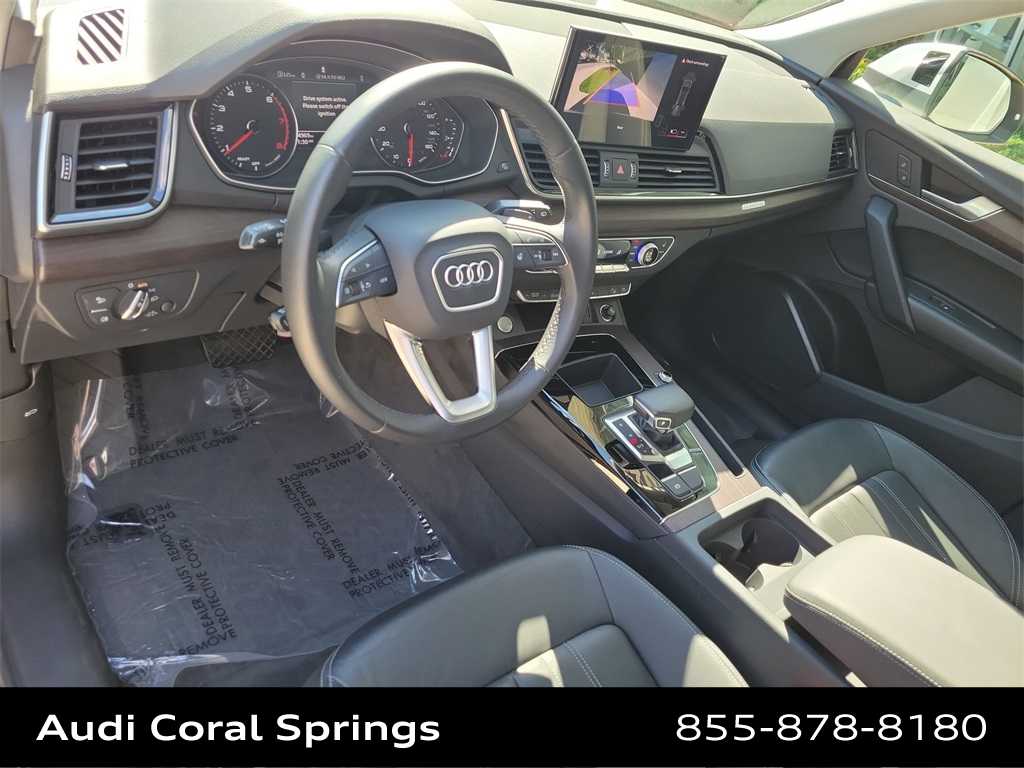 Thumbnail: 2023 Audi Q5 - 10