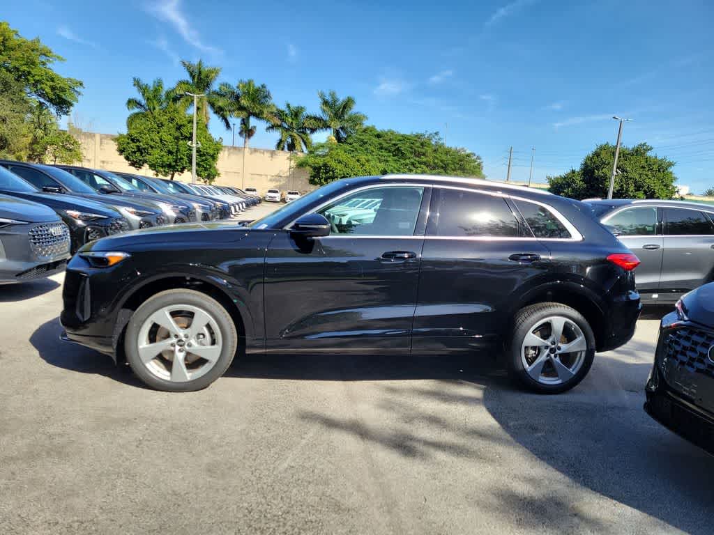 Thumbnail: 2025 Audi Q5 - 5