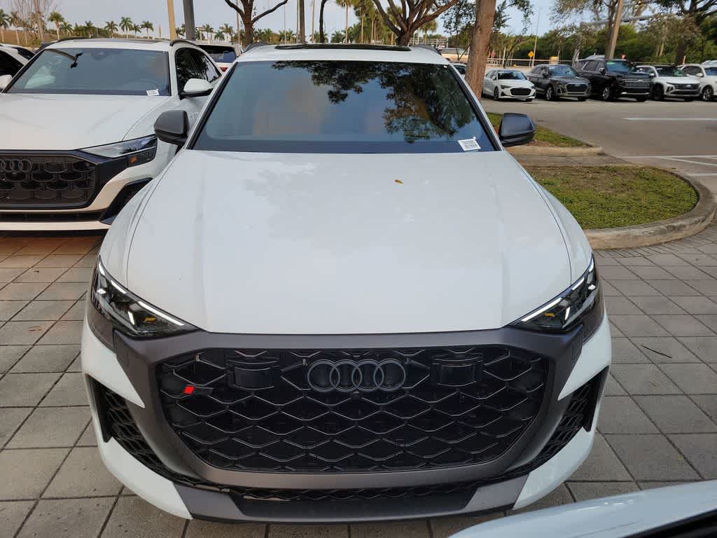 Thumbnail: 2026 Audi RS Q8 - 6