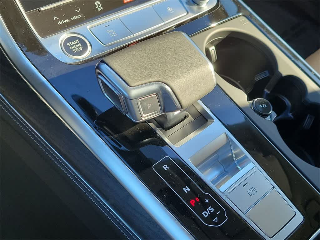 Thumbnail: 2026 Audi Q7 - 17