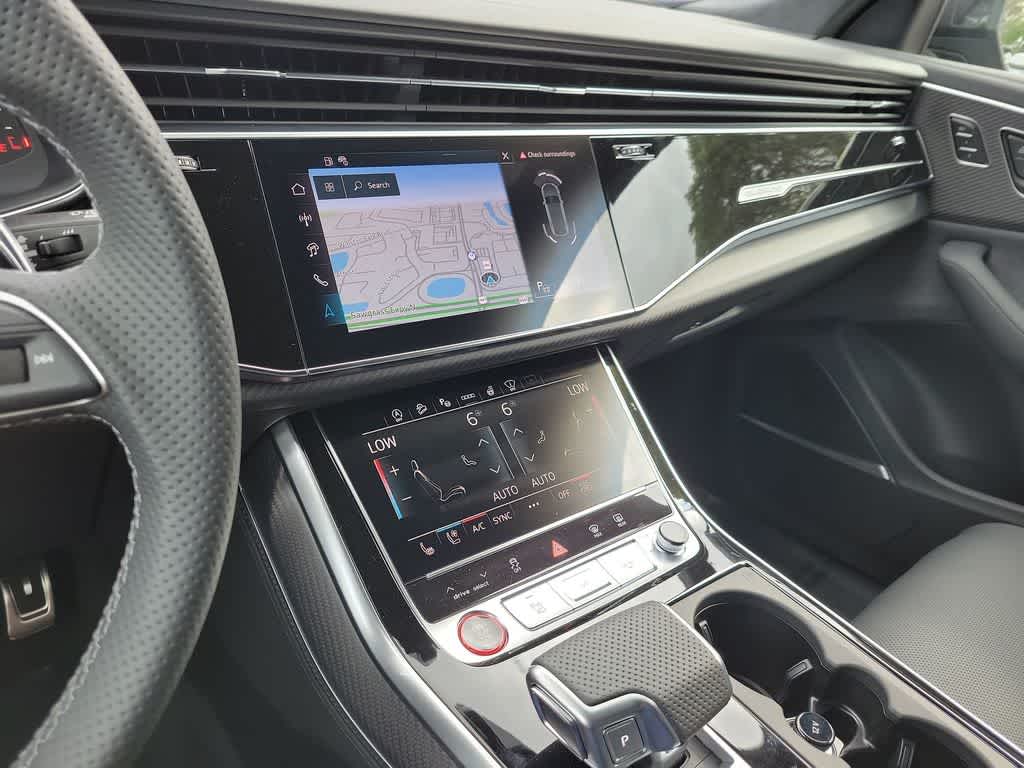 Thumbnail: 2026 Audi RS Q8 - 24