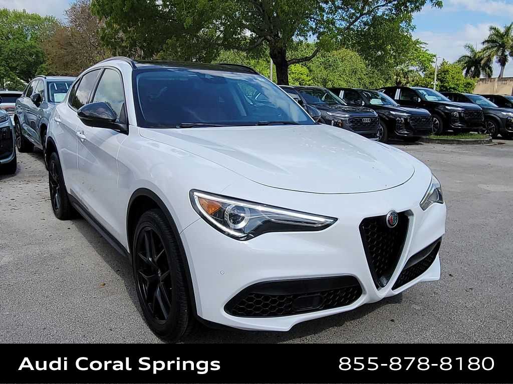 Thumbnail: 2019 Alfa Romeo Stelvio - 2