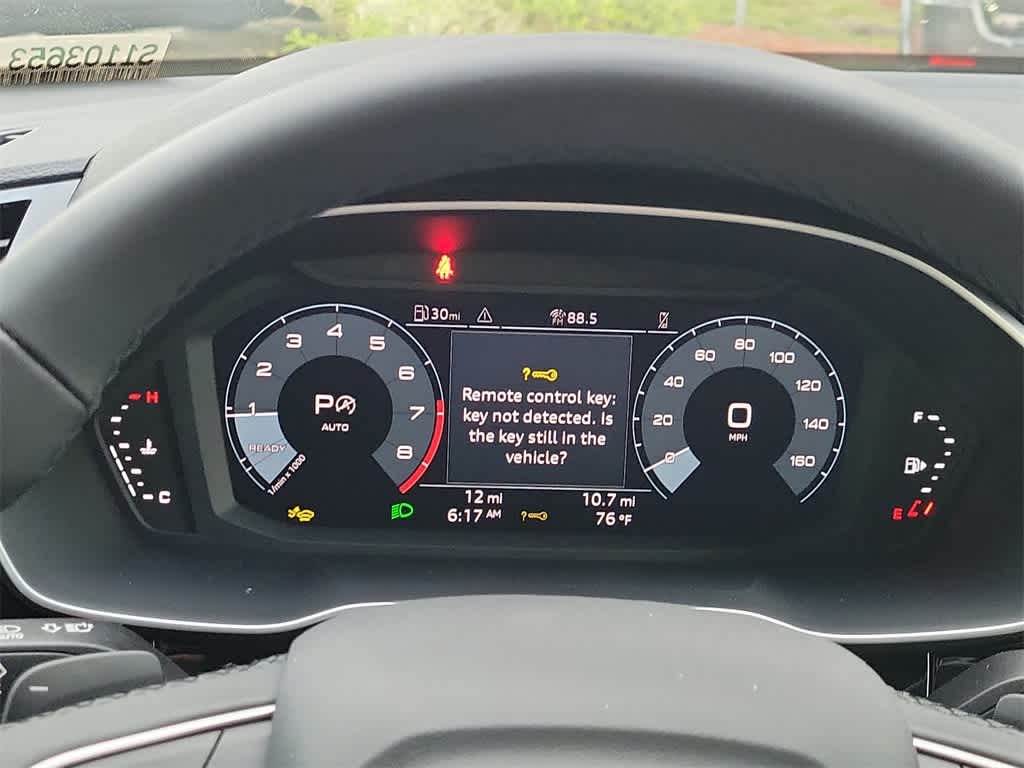 Thumbnail: 2025 Audi Q3 - 18