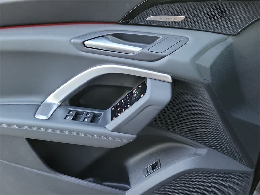 Thumbnail: 2025 Audi Q5 - 19