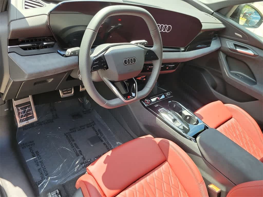 Thumbnail: 2025 Audi SQ6 e-tron - 2