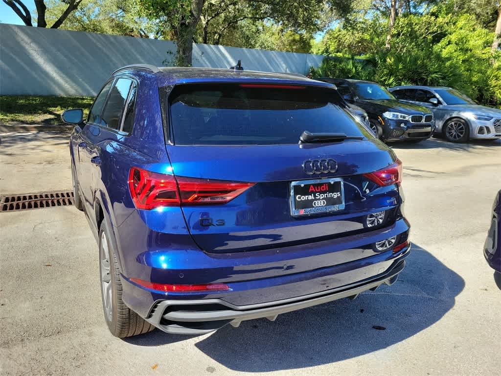 Thumbnail: 2025 Audi Q3 - 12