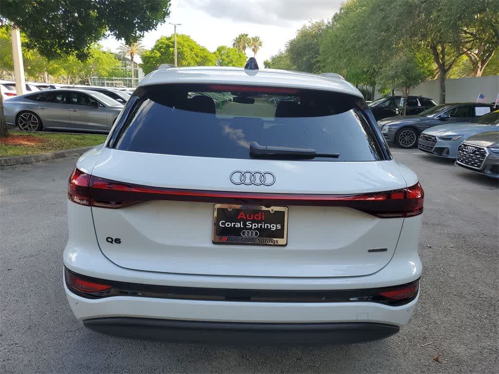Thumbnail: 2025 Audi Q6 e-tron - 13