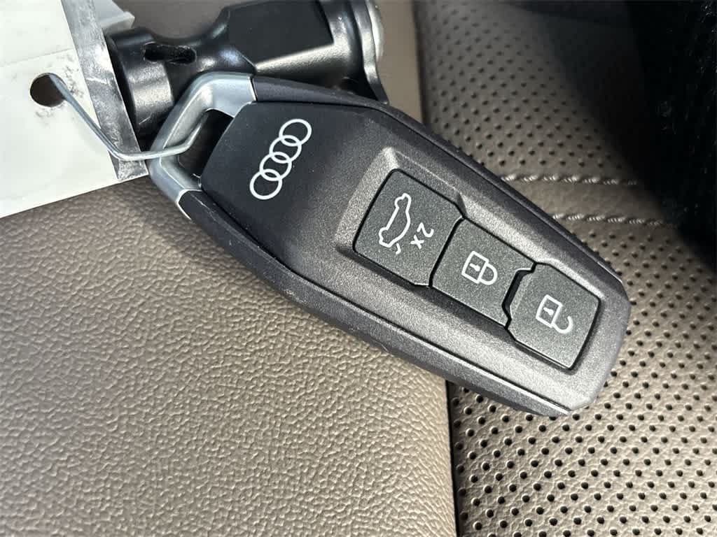 Thumbnail: 2025 Audi Q5 - 34