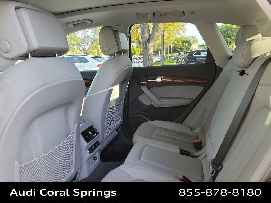 Thumbnail: 2023 Audi Q5 - 20