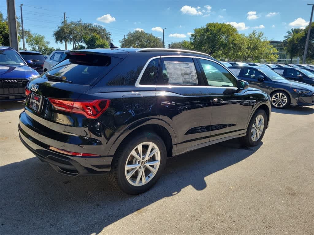 Thumbnail: 2025 Audi Q3 - 8