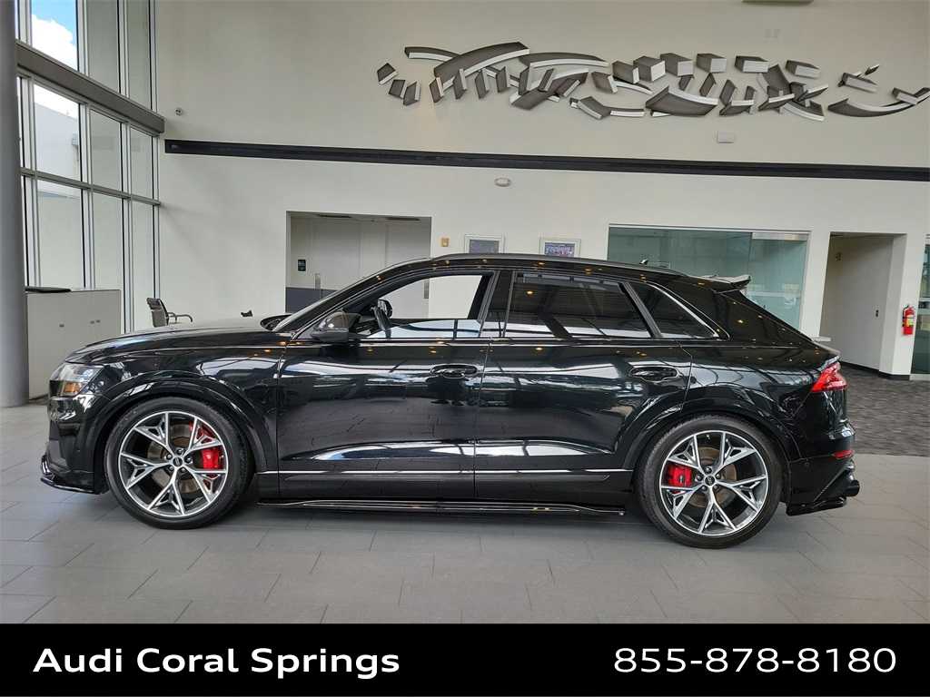 Thumbnail: 2023 Audi SQ8 - 11