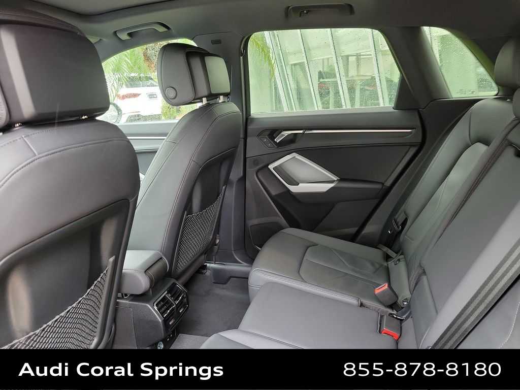 Thumbnail: 2022 Audi Q3 - 20