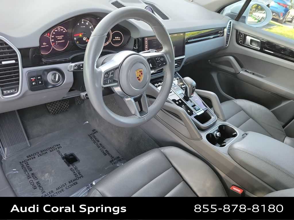 Thumbnail: 2021 Porsche Cayenne - 10